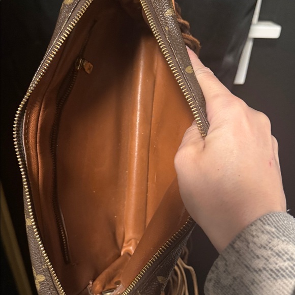 Louis Vuitton Brown Fringe Crossbody Bag - Picture 5 of 9